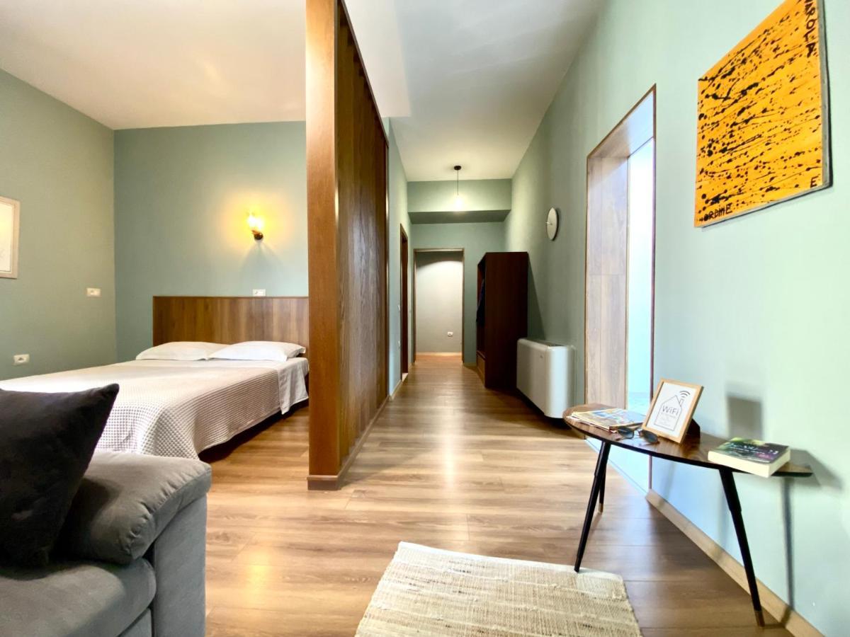 Tirana Experience, Authentic Stays In The Heart Of Old Тирана Екстер'єр фото