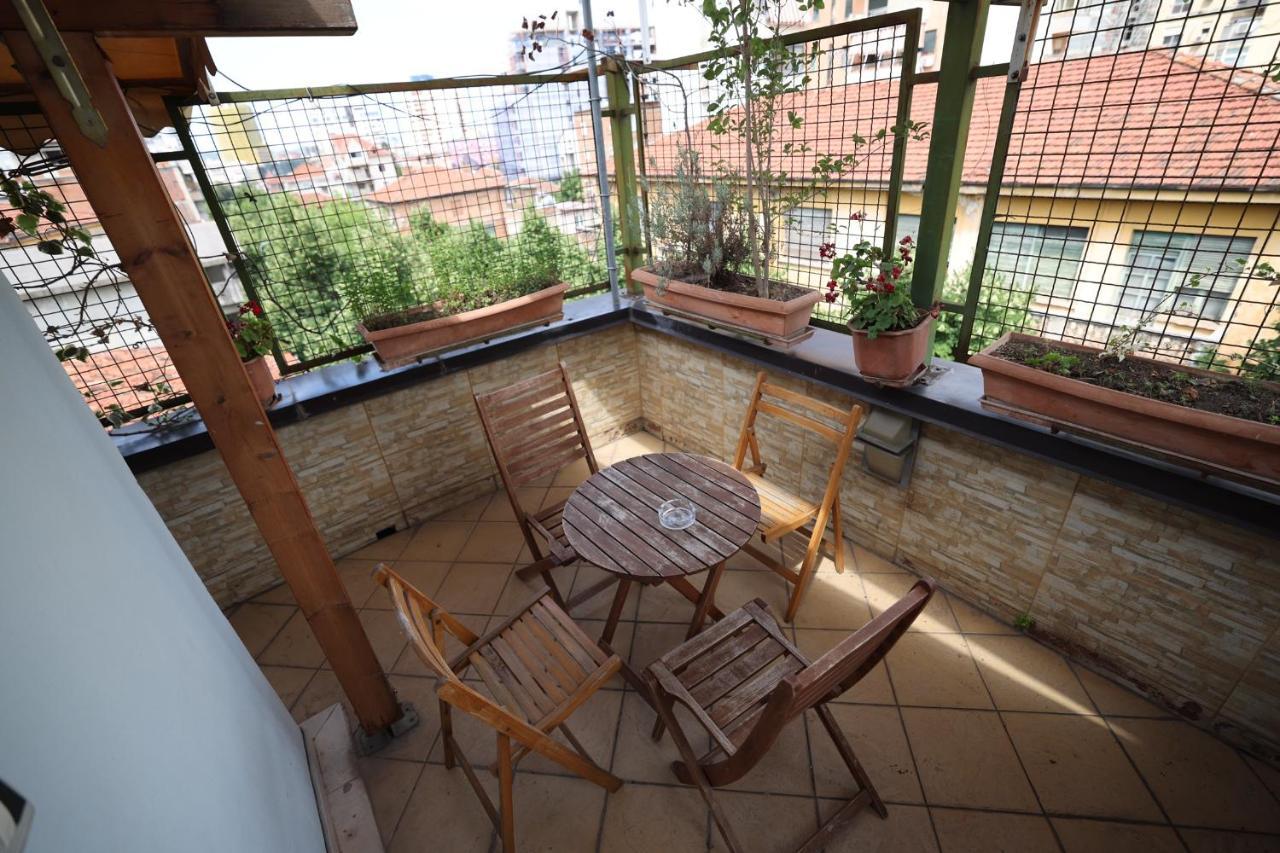 Tirana Experience, Authentic Stays In The Heart Of Old Тирана Екстер'єр фото