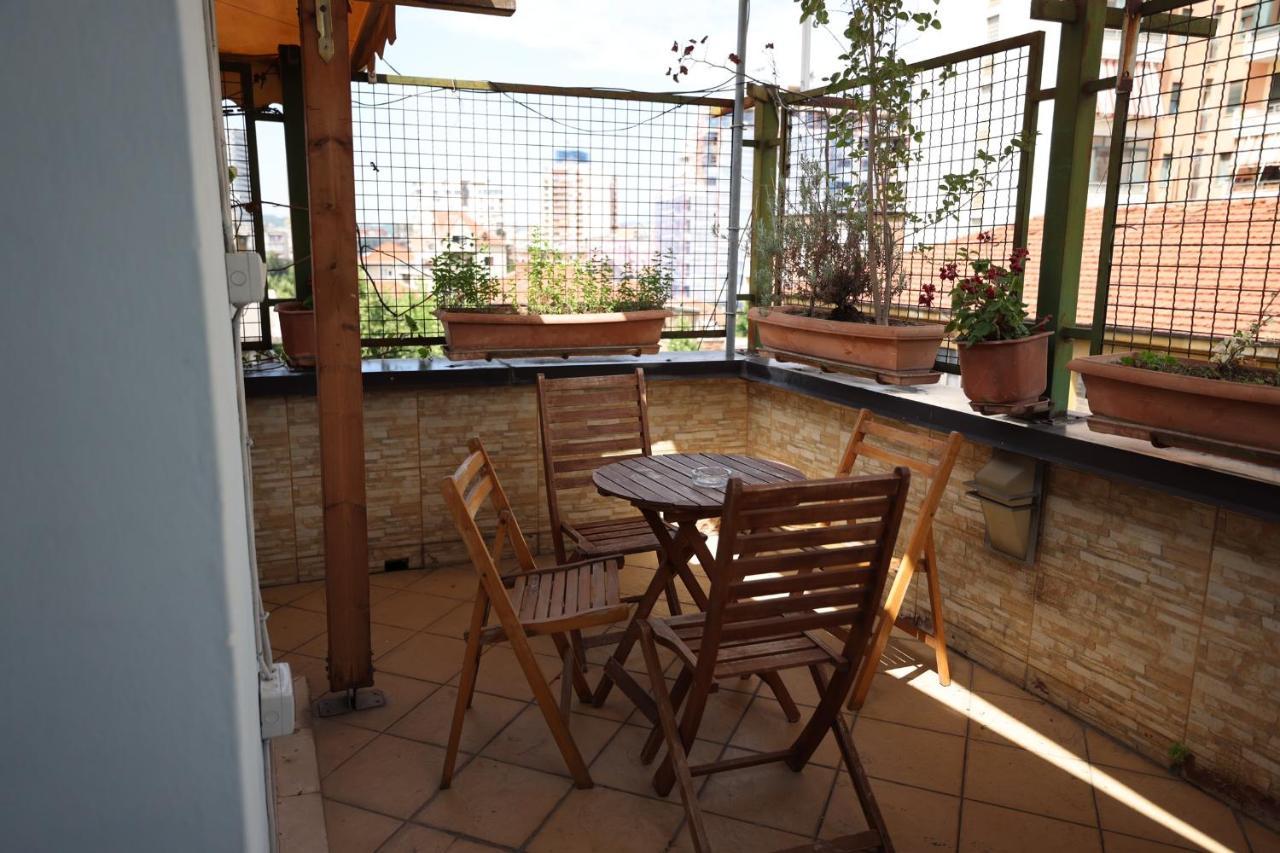 Tirana Experience, Authentic Stays In The Heart Of Old Тирана Екстер'єр фото
