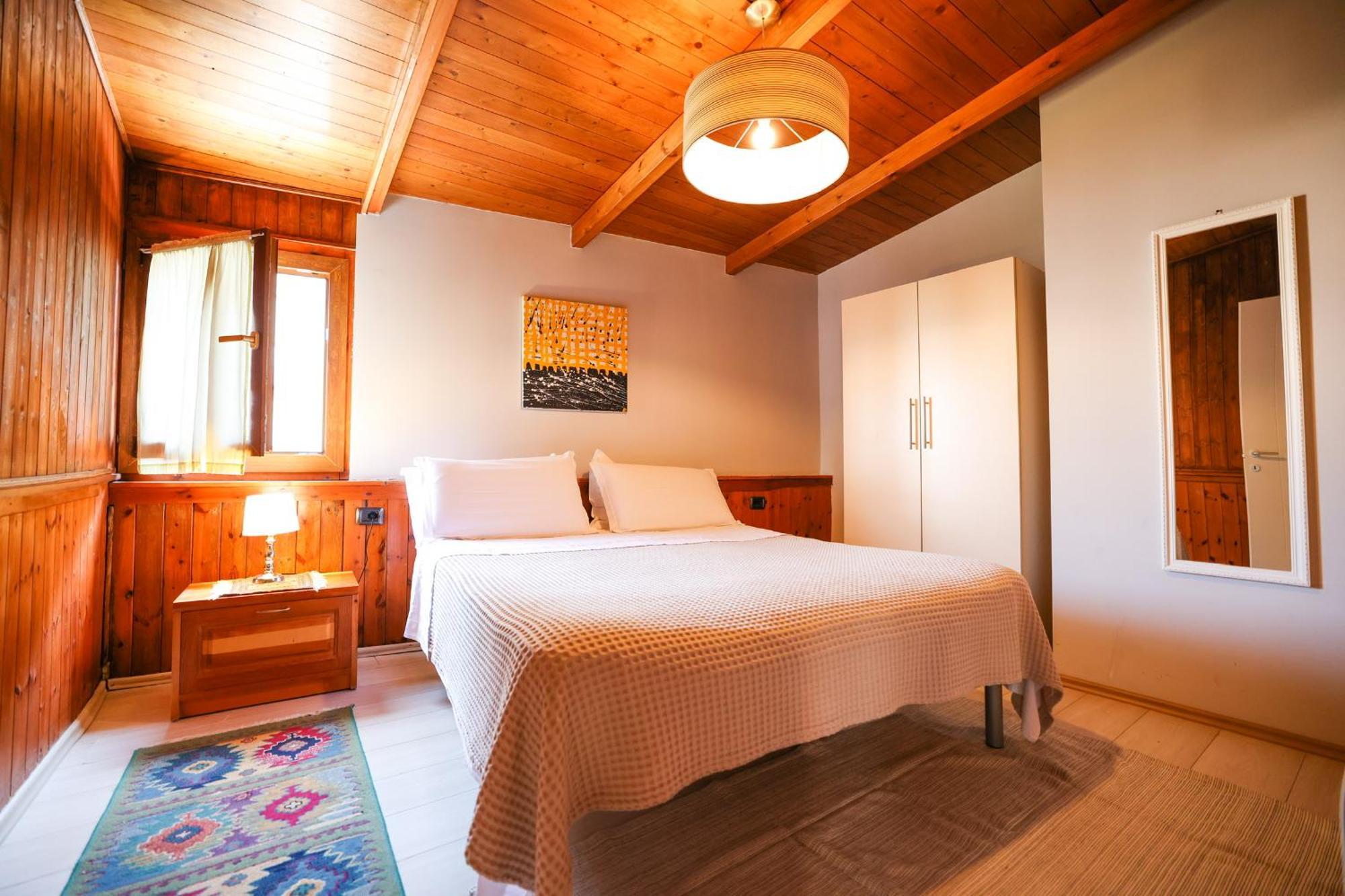 Tirana Experience, Authentic Stays In The Heart Of Old Тирана Екстер'єр фото